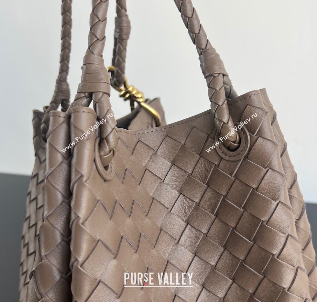 Bottega Veneta Large Parachute Shoulder Bag in Intrecciato Leather 796571 Grey 2025 (WT-250205040)