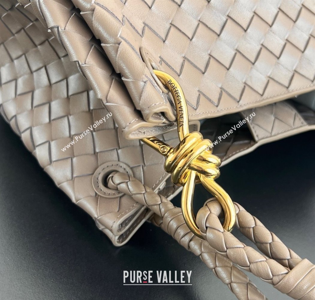 Bottega Veneta Large Parachute Shoulder Bag in Intrecciato Leather 796571 Grey 2025 (WT-250205040)