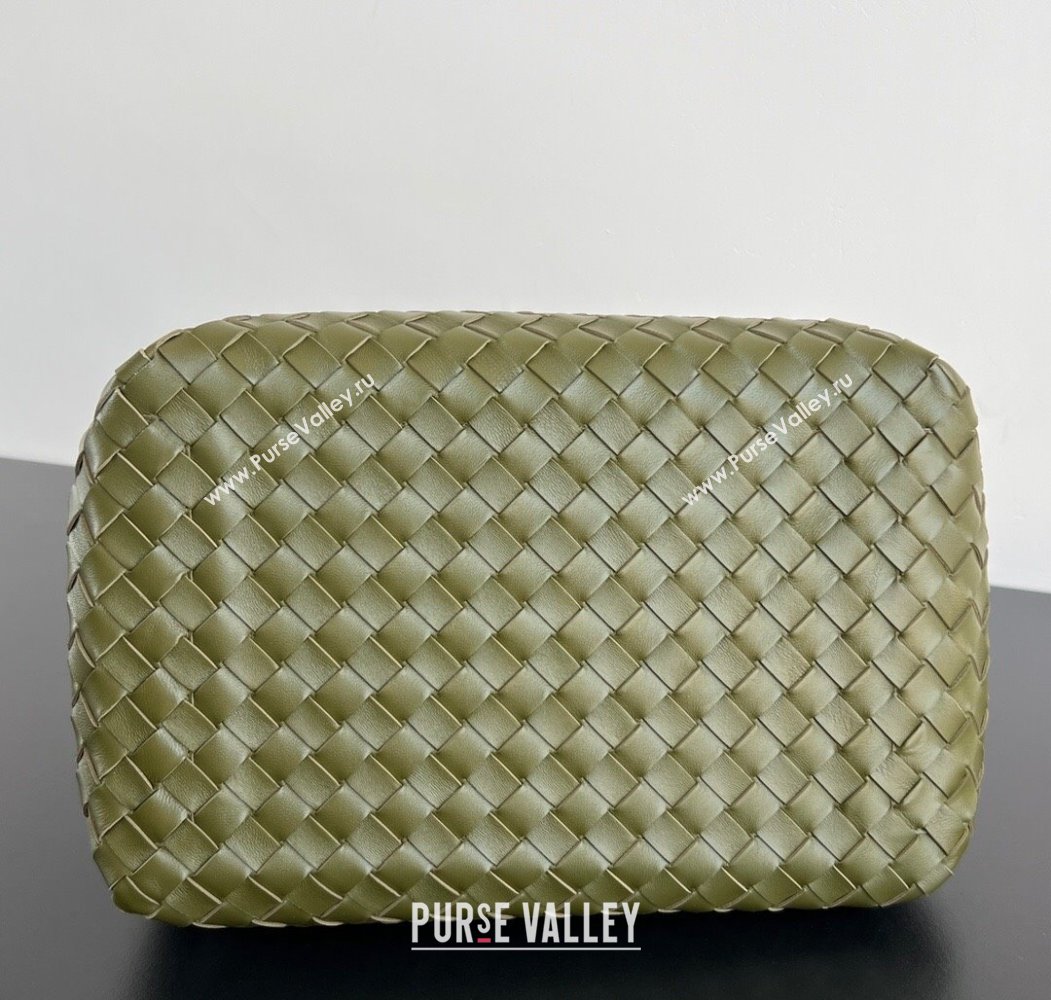 Bottega Veneta Large Parachute Shoulder Bag in Intrecciato Leather 796571 Khaki Green 2025 (WT-250205041)