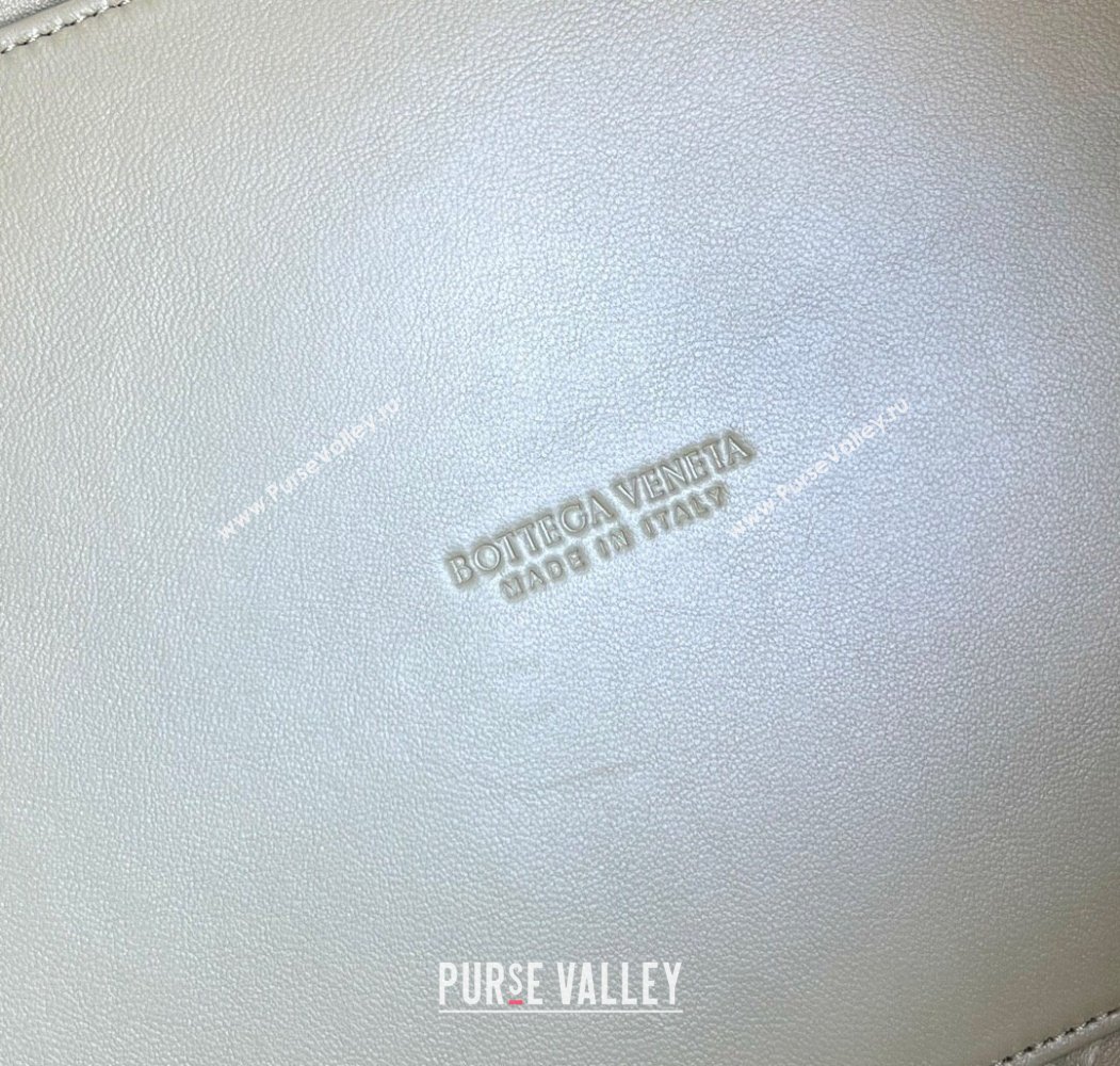 Bottega Veneta Large Parachute Shoulder Bag in Intrecciato Leather 796571 Travertine Green 2025 (WT-250205042)