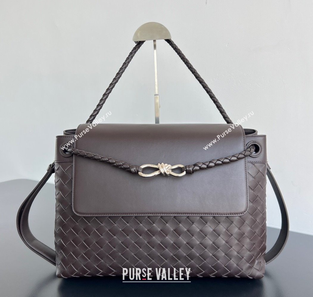 Bottega Veneta Mens Andiamo Messenger Bag in Intrecciato Leather 807715 Fondant Brown 2025 (WT-250205046)