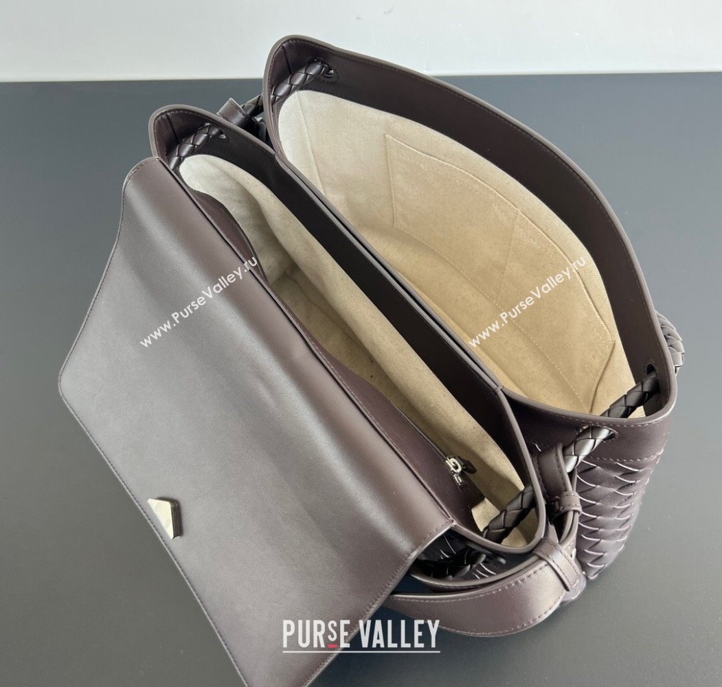 Bottega Veneta Mens Andiamo Messenger Bag in Intrecciato Leather 807715 Fondant Brown 2025 (WT-250205046)