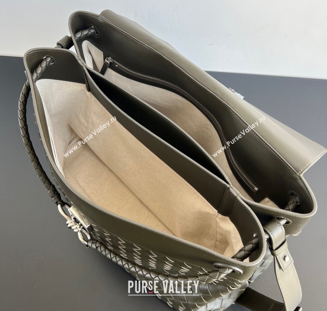 Bottega Veneta Mens Large Andiamo Messenger Bag in Intrecciato Leather 805969 Khaki Green 2025 (WT-250205047)