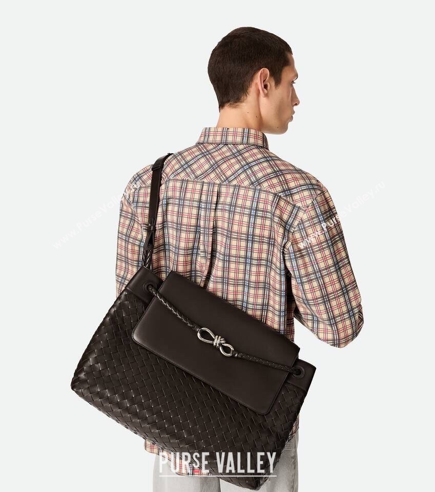 Bottega Veneta Mens Large Andiamo Messenger Bag in Intrecciato Leather 805969 Fondant Brown 2025 (WT-250205048)