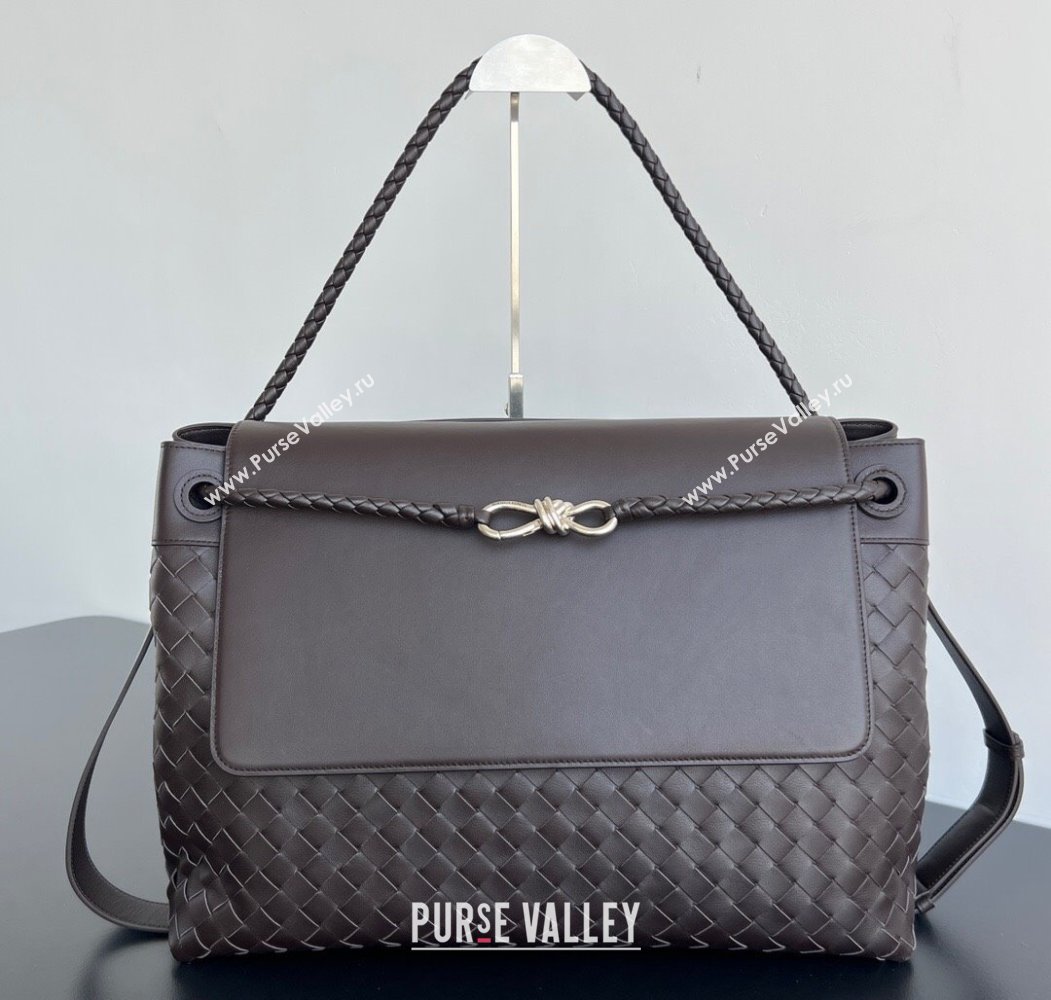 Bottega Veneta Mens Large Andiamo Messenger Bag in Intrecciato Leather 805969 Fondant Brown 2025 (WT-250205048)