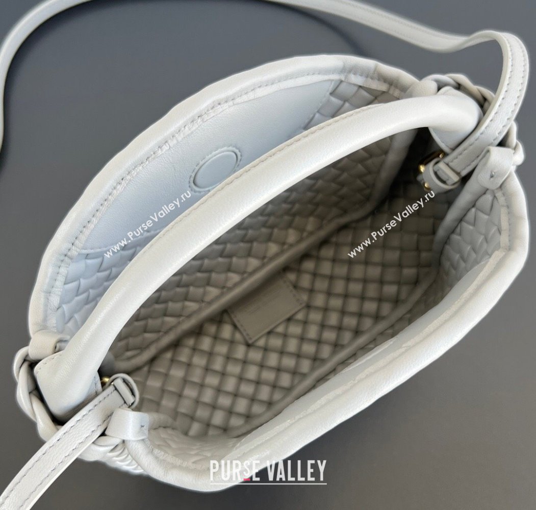 Bottega Veneta Small Cobble Top Handle bag in Intreccio Leather Grey 2025 805739 (WT-250205054)