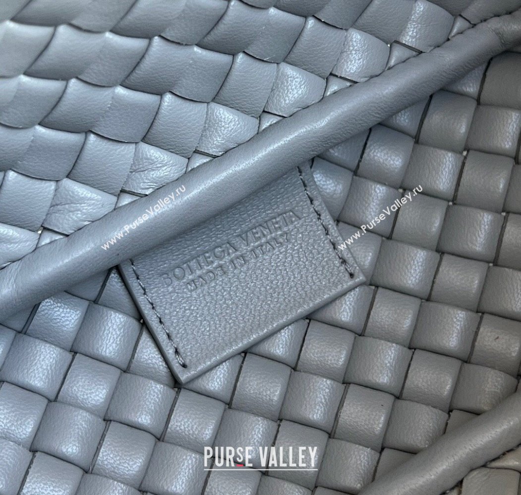Bottega Veneta Small Cobble Top Handle bag in Intreccio Leather Grey 2025 805739 (WT-250205054)