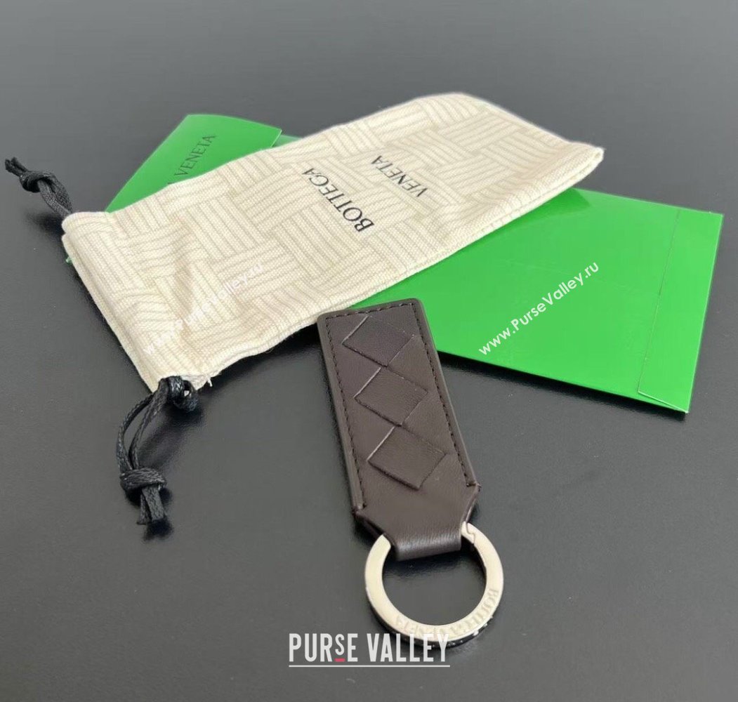 Bottega Veneta Tab Keyring in Intreccio Leather Fondant Brown/Silver 2025 800553 (WT-250205039)