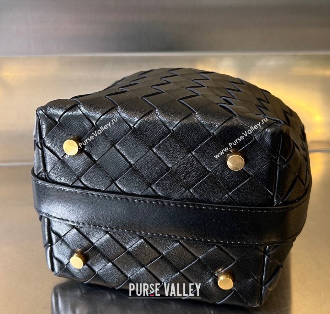 Bottega Veneta Baby Wallace Shoulder Bag in Intrecciato Soft Calfskin Leather 776781 Black 2025 (WT-250205062)