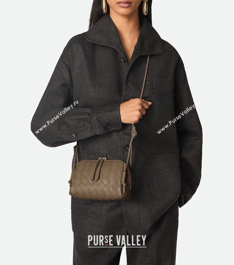 Bottega Veneta Intrecciato Leather Concert Pouch Mini bag Grey 2025 794258 (WT-250205070)