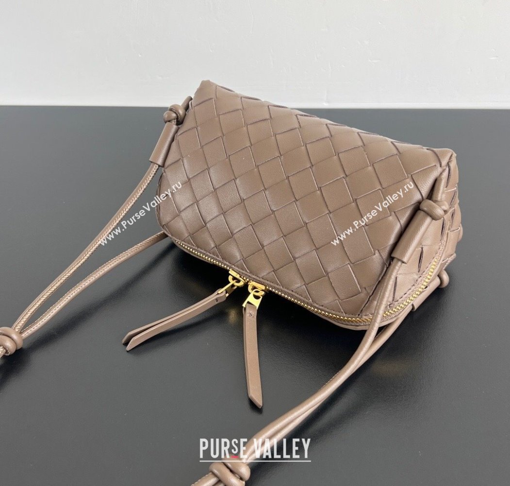 Bottega Veneta Intrecciato Leather Concert Pouch Mini bag Grey 2025 794258 (WT-250205070)