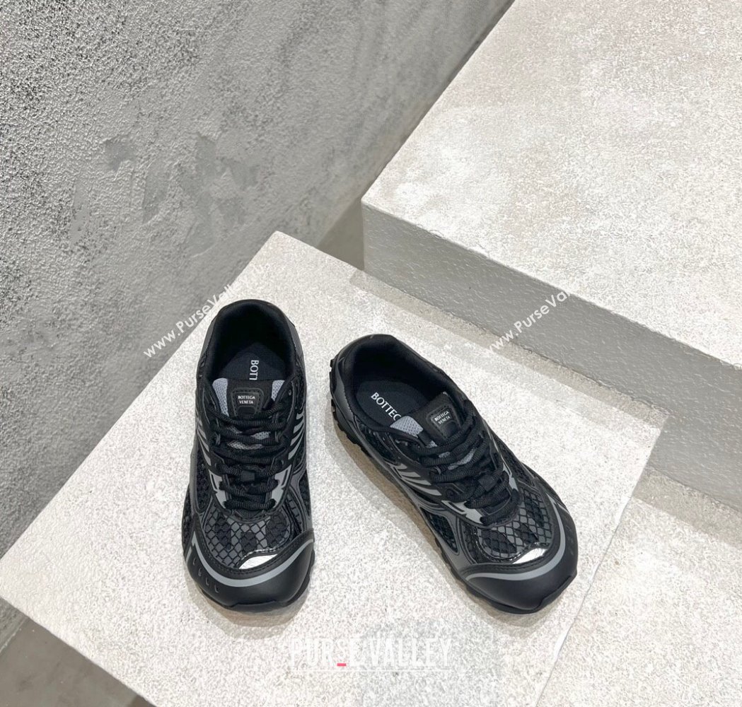 Bottega Veneta Orbit Runner Sneakers in Technical Fabric and Mesh Black 2025 (MD-250219095)