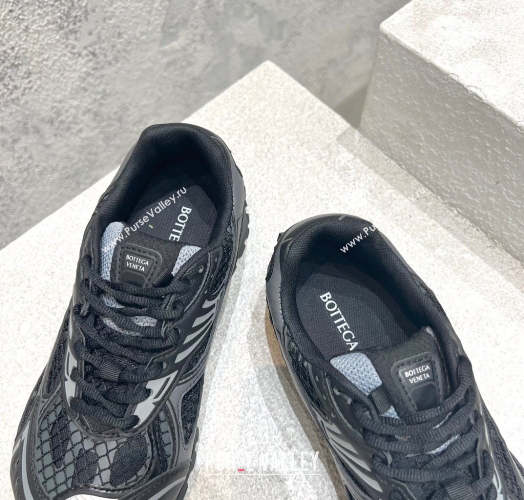 Bottega Veneta Orbit Runner Sneakers in Technical Fabric and Mesh Black 2025 (MD-250219095)