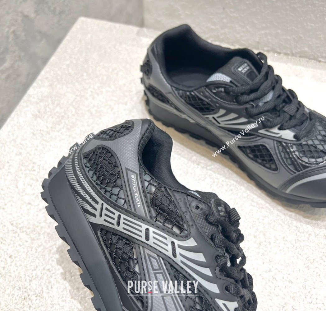 Bottega Veneta Orbit Runner Sneakers in Technical Fabric and Mesh Black 2025 (MD-250219095)