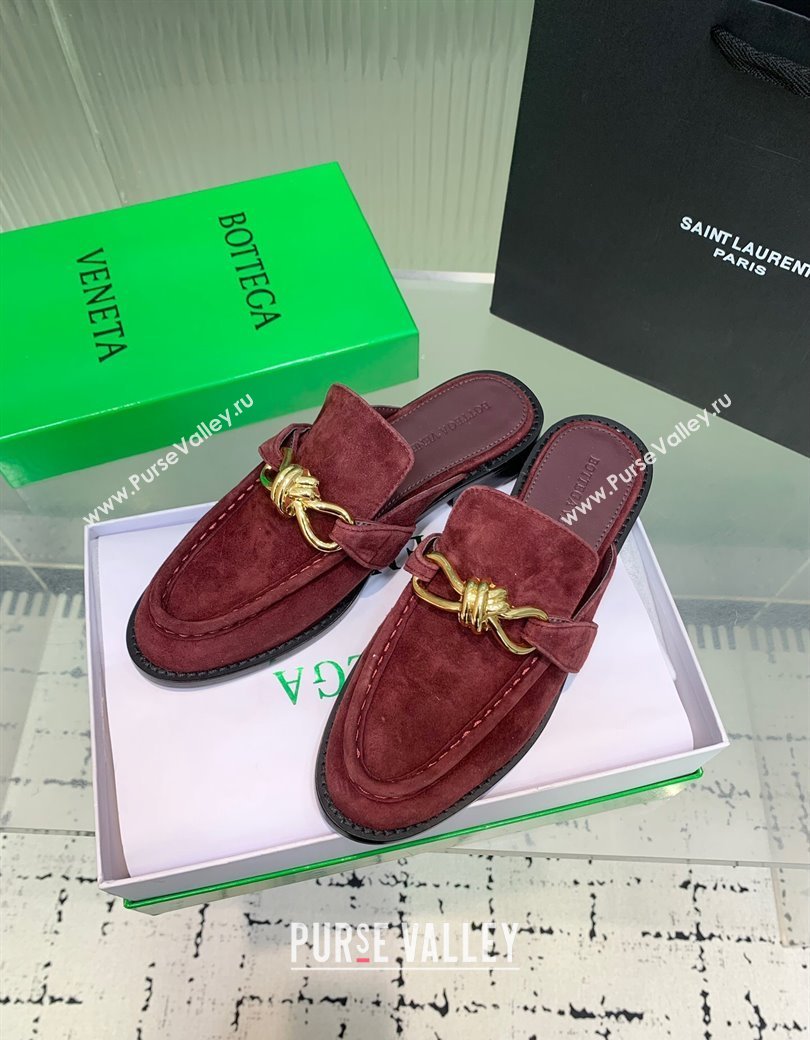 Bottega Veneta Astaire Flat Mules in Suede with Gold-Tone Knot Burgundy 2025 (KER-250219101)