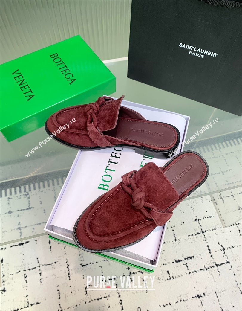 Bottega Veneta Astaire Flat Mules in Suede with One-Tone Knot Burgundy 2025 (KER-250219109)