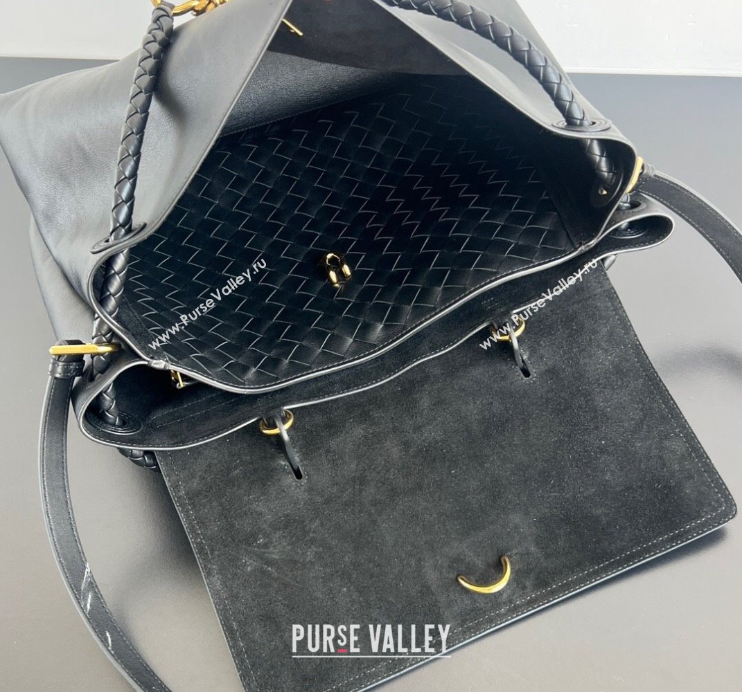 Bottega Veneta Large Ciao Ciao Top Handle Bag in Calf Leather 826195 Black 2025 (WT-250519030)