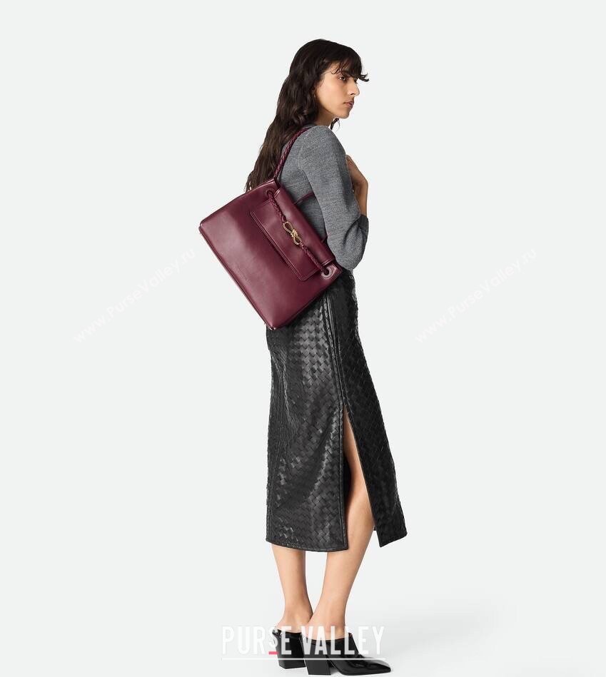 Bottega Veneta Medium Ciao Ciao Top Handle Bag in Calf Leather 817231 Barolo Red 2025 (WT-250519024)