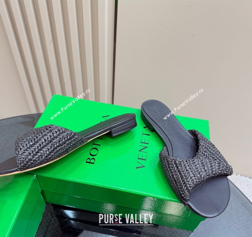 Bottega Veneta Blink Flat Slides Sandal in Crochet Raffia Straw Black 2025 (MD-250428092)