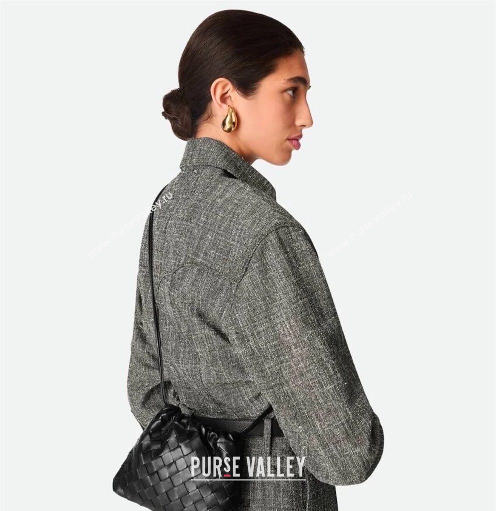 Bottega Veneta Small Dustbag in Intrecciato Leather Chalk White 2025 816987 (WT-250519003)