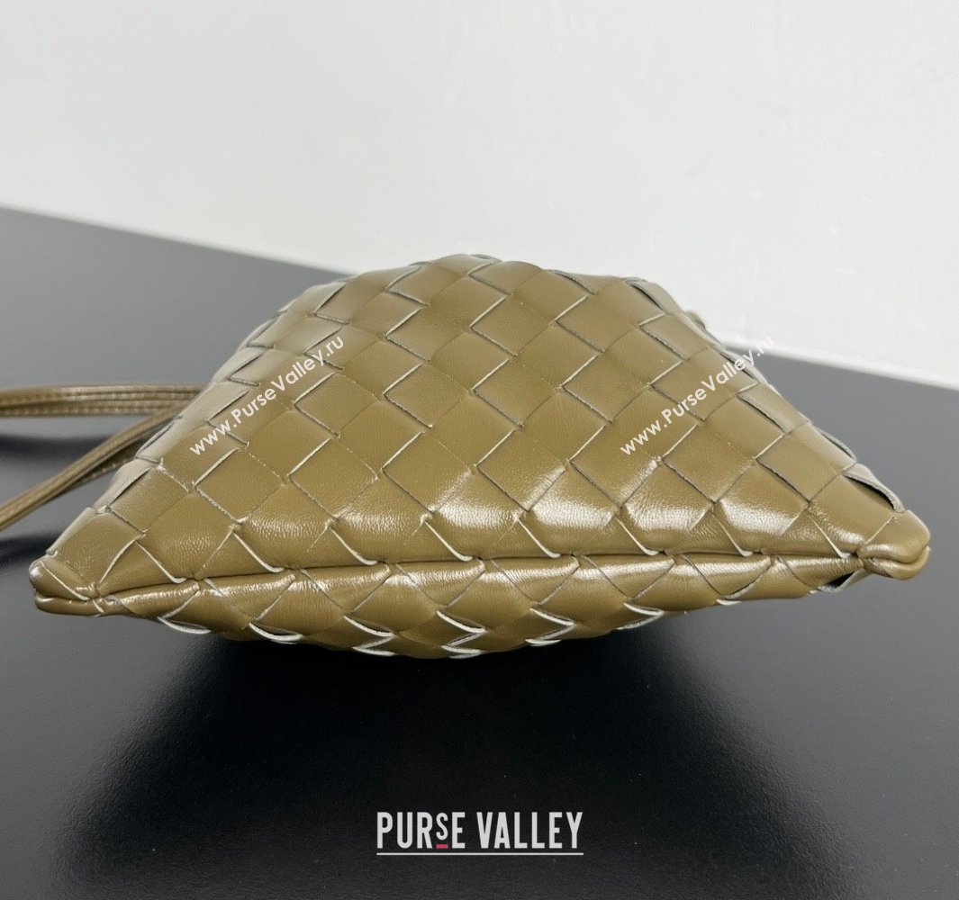 Bottega Veneta Small Dustbag in Intrecciato Leather Seaweed Green 2025 816987 (WT-250519002)