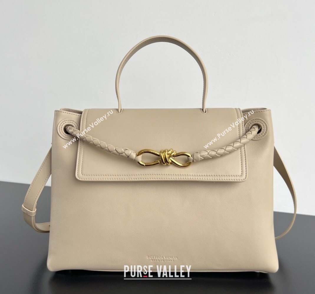 Bottega Veneta Medium Ciao Ciao Top Handle Bag in Calf Leather Ecru Beige 2025 817231 (WT-250519023)