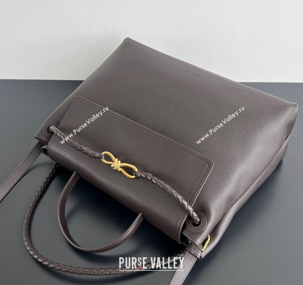 Bottega Veneta Large Ciao Ciao Top Handle Bag in Calf Leather 826195 Fondant Brown 2025 (WT-250519029)