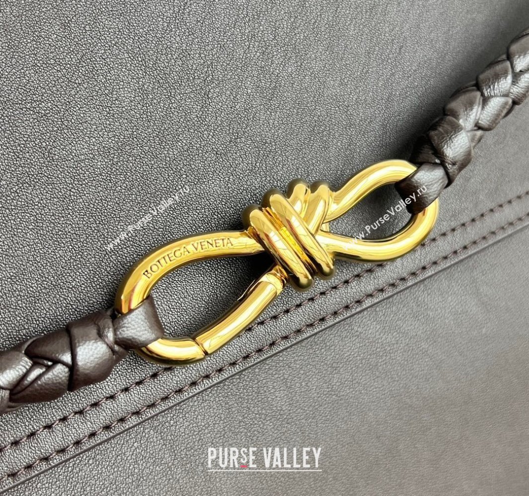 Bottega Veneta Large Ciao Ciao Top Handle Bag in Calf Leather 826195 Fondant Brown 2025 (WT-250519029)