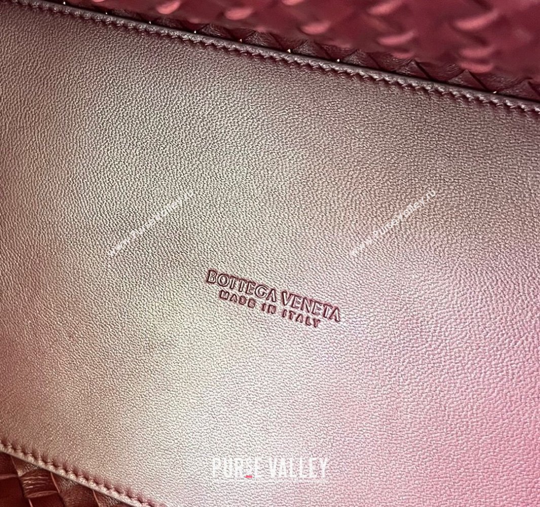 Bottega Veneta Medium Cabat Tote Bag in Intrecciato Leather Burgundy 2025 608810 (WT-250519100)