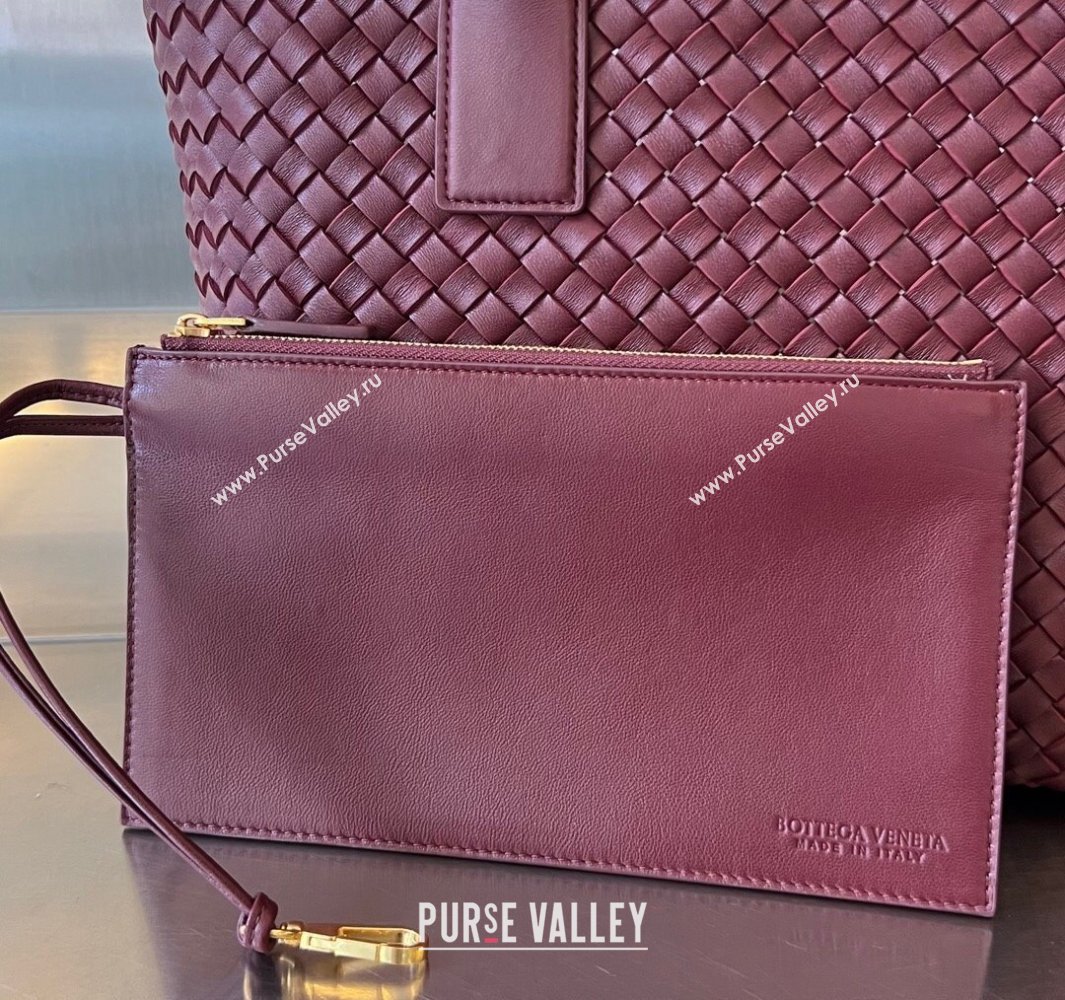Bottega Veneta Medium Cabat Tote Bag in Intrecciato Leather Burgundy 2025 608810 (WT-250519100)