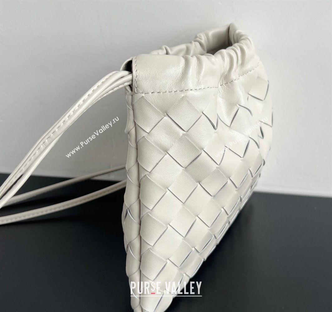 Bottega Veneta Small Dustbag in Intrecciato Leather Chalk White 2025 816987 (WT-250519003)