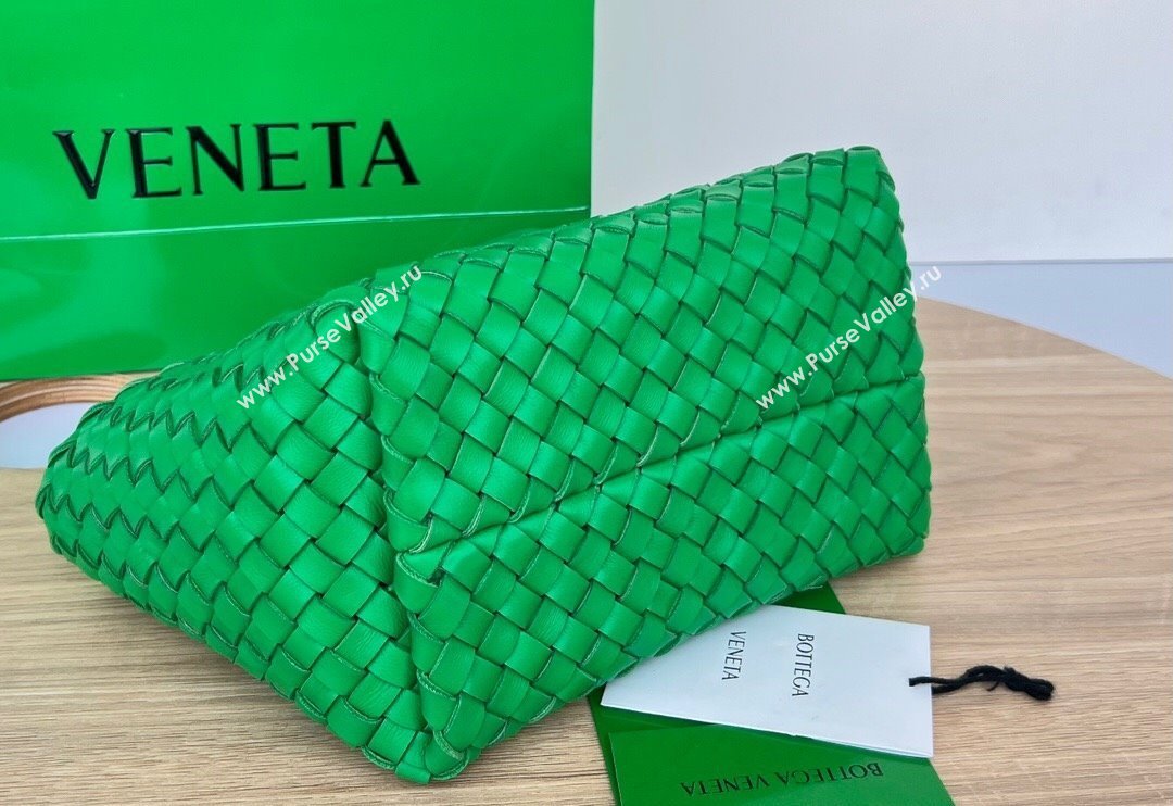 Bottega Veneta Mini Cabat Tote Bag in Intreccio Leather Parrot Green 2025 709464 (WT-250519114)