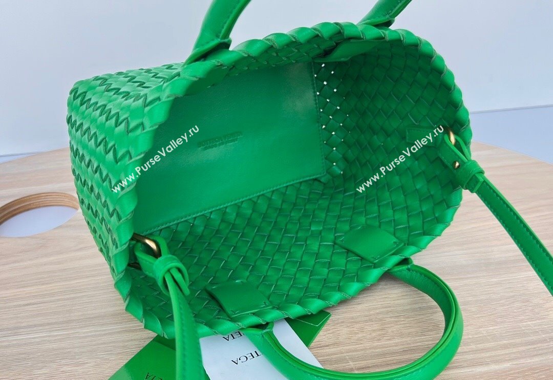 Bottega Veneta Mini Cabat Tote Bag in Intreccio Leather Parrot Green 2025 709464 (WT-250519114)