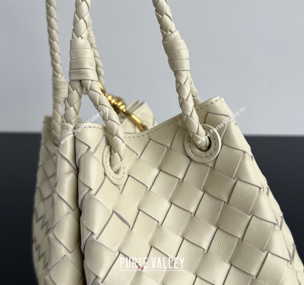 Bottega Veneta Parachute Medium Shoulder Bag in Intrecciato Leather Sea Salt 2025 835921 (WT-250519033)