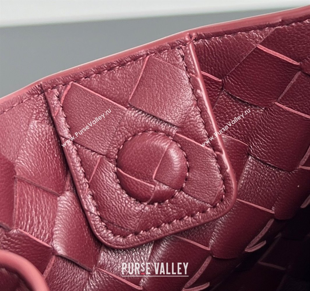 Bottega Veneta Parachute Medium Shoulder Bag in Intrecciato Leather Barolo Red 2025 835921 (WT-250519035)