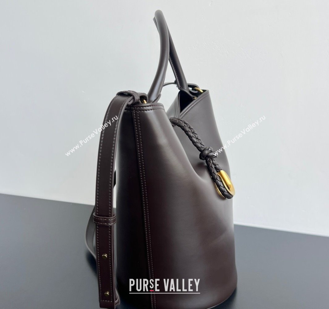 Bottega Veneta Liberta Bucket Bag in Smooth Leather 806038 Fondant Brown 2025 (WT-250519047)
