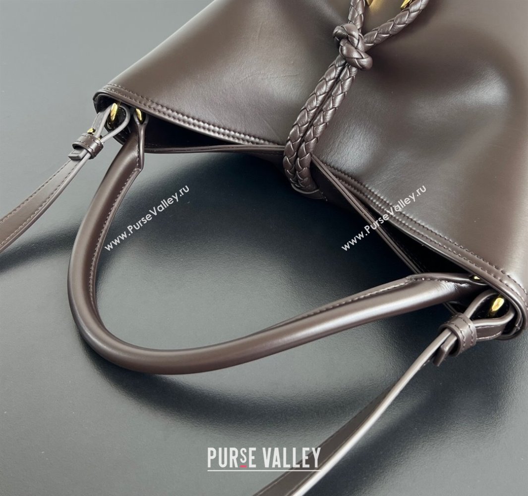 Bottega Veneta Liberta Bucket Bag in Smooth Leather 806038 Fondant Brown 2025 (WT-250519047)