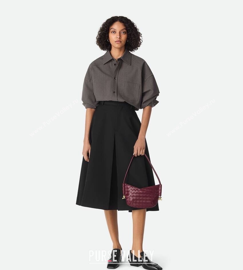 Bottega Veneta Mini Solstice Shoulder Bag in Intrecciato Leather Barolo Red 2025 796378 (WT-250519051)