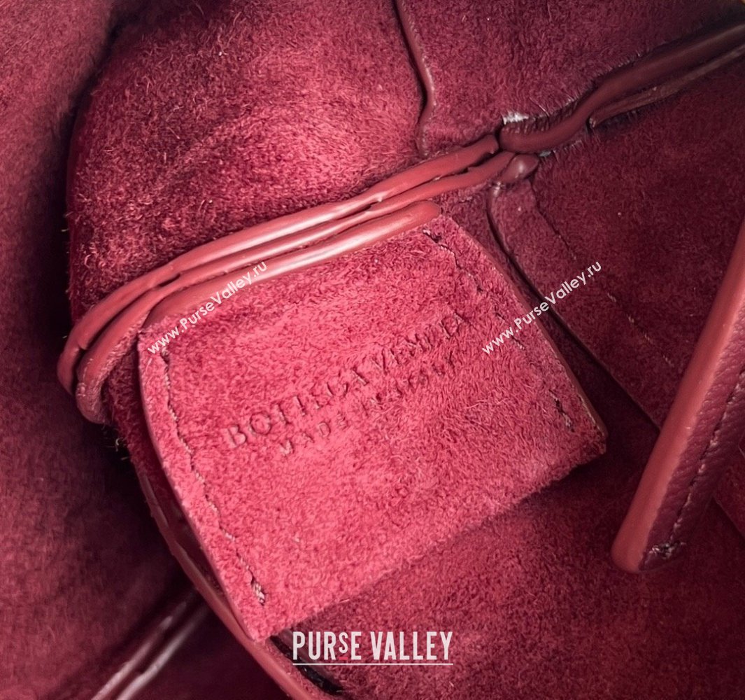 Bottega Veneta Mini Solstice Shoulder Bag in Intrecciato Leather Barolo Red 2025 796378 (WT-250519051)