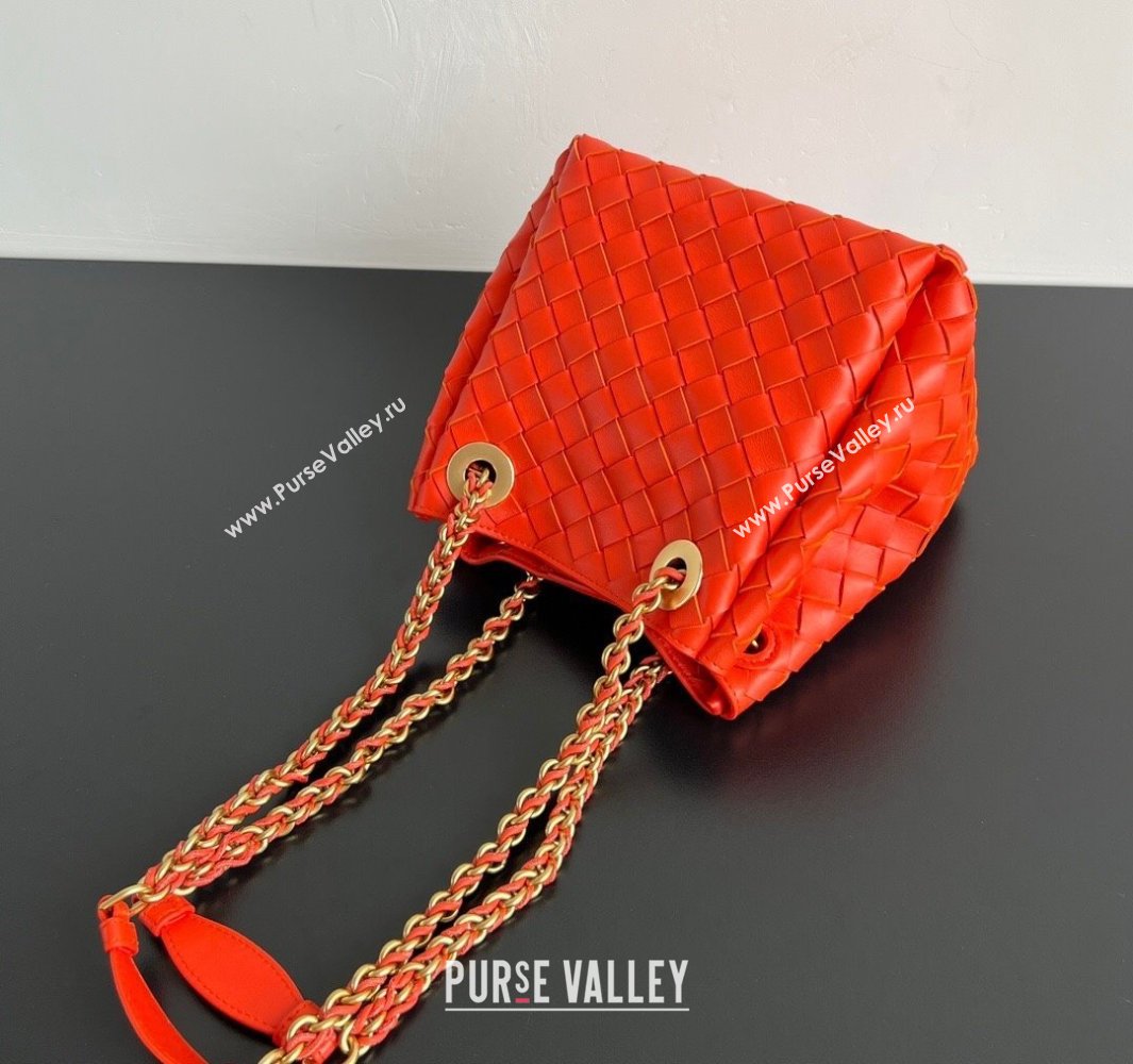 Bottega Veneta Small Parachute Chain Bag in Intrecciato Leather Red2 2025 817175 (WT-250519052)
