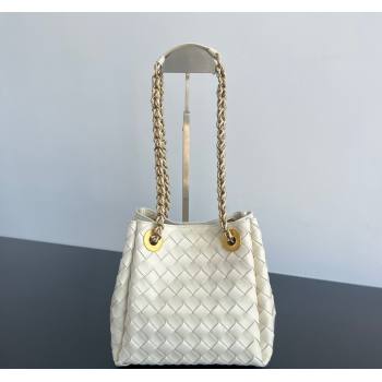 Bottega Veneta Small Parachute Chain Bag in Intrecciato Leather Sea Salt 2025 817175 (WT-250519053)