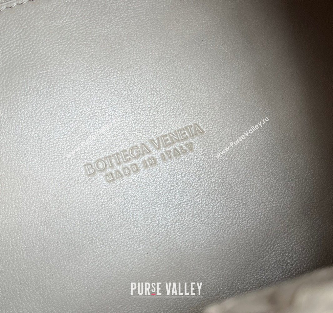 Bottega Veneta Small Parachute Shoulder Bag in Intrecciato Leather 796569 Ecru Beige 2025 (WT-250519055)