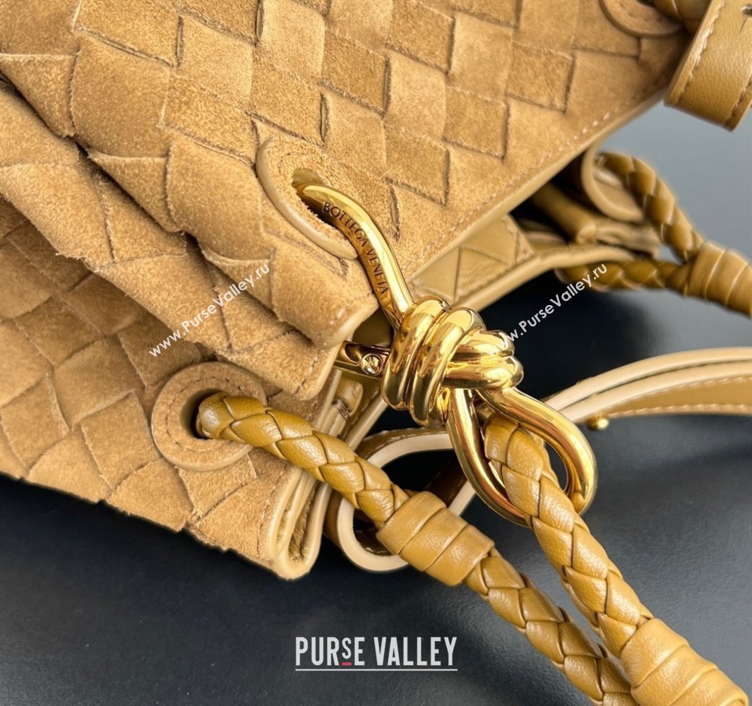 Bottega Veneta Small Parachute Shoulder Bag in Intrecciato Suede 796569 Brown 2025 (WT-250519056)