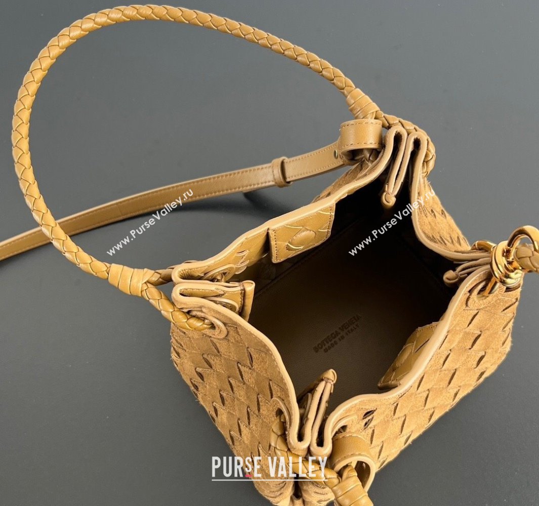 Bottega Veneta Small Parachute Shoulder Bag in Intrecciato Suede 796569 Brown 2025 (WT-250519056)