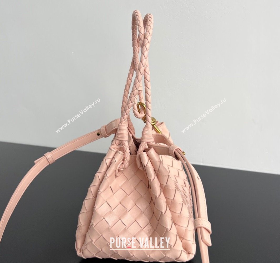 Bottega Veneta Small Parachute Shoulder Bag in Intrecciato Leather 796569 Lotus pink 2025 (WT-250519057)