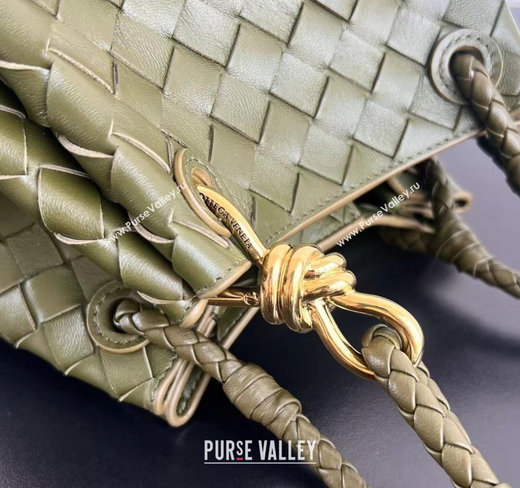Bottega Veneta Small Parachute Shoulder Bag in Intrecciato Leather 796569 Khaki Green 2025 (WT-250519059)