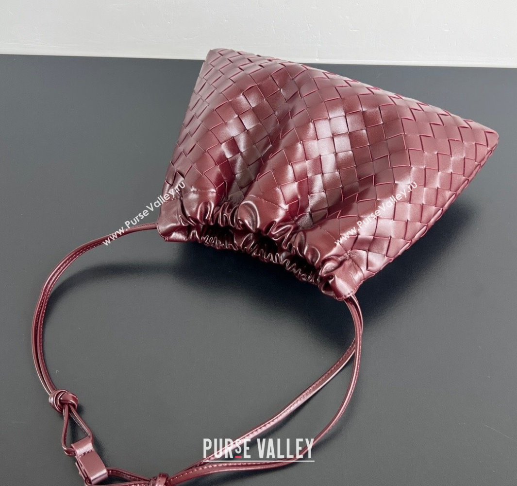 Bottega Veneta Medium Dustbag in Intrecciato Leather 796728 Barolo Red 2 2025 ( WT-250519008)