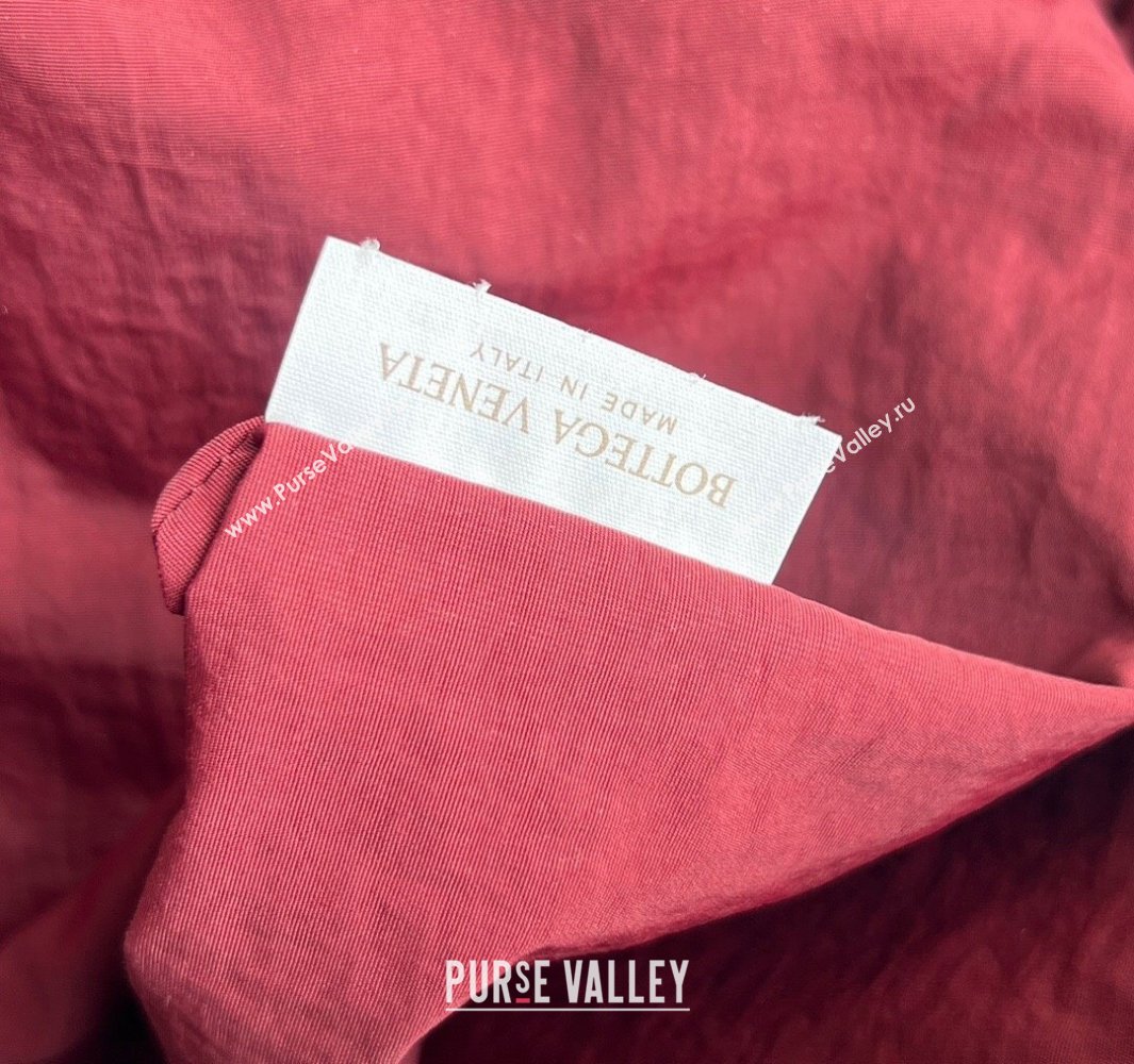 Bottega Veneta Medium Dustbag in Intrecciato Leather 796728 Barolo Red 2 2025 ( WT-250519008)