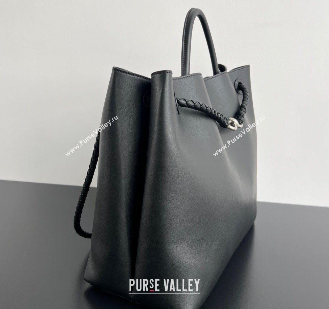 Bottega Veneta Large Andiamo Top Handle Bag in Calfskin Leather Black/Silver 2025 806010 (WT-250519081)