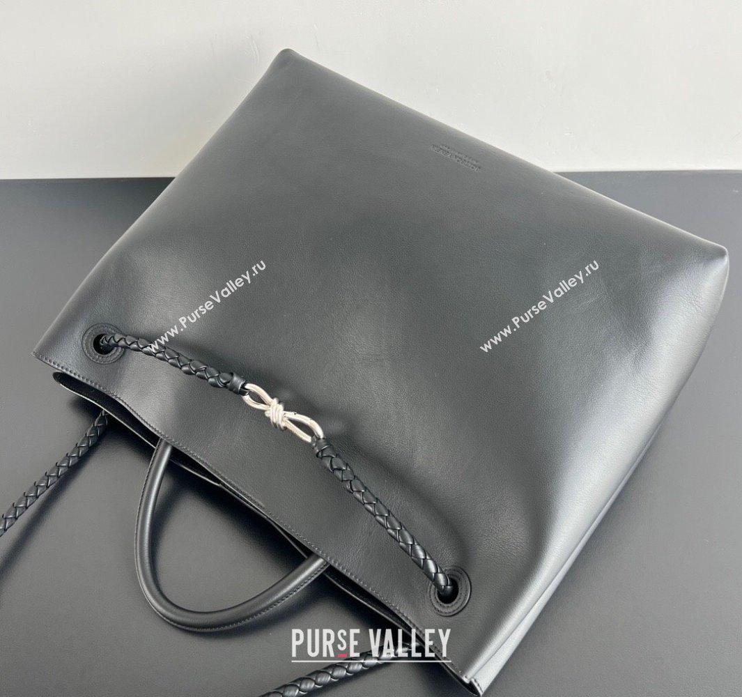 Bottega Veneta Large Andiamo Top Handle Bag in Calfskin Leather Black/Silver 2025 806010 (WT-250519081)